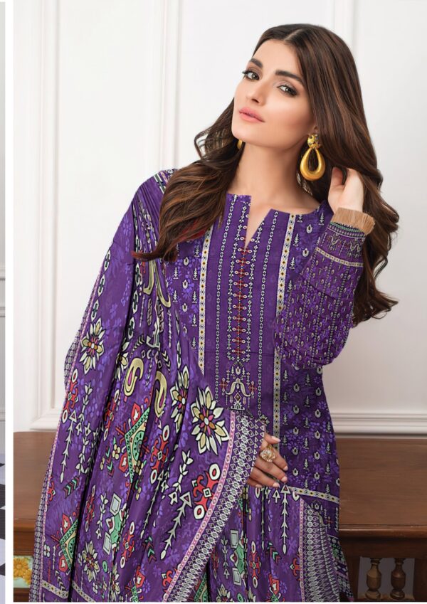 Anabiya Noor Lawn collection  124